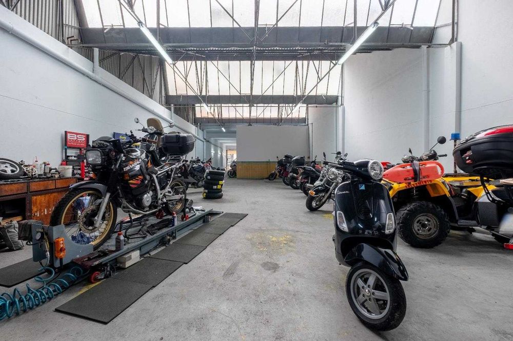 Trespasse de Stand de Motas em plena atividade