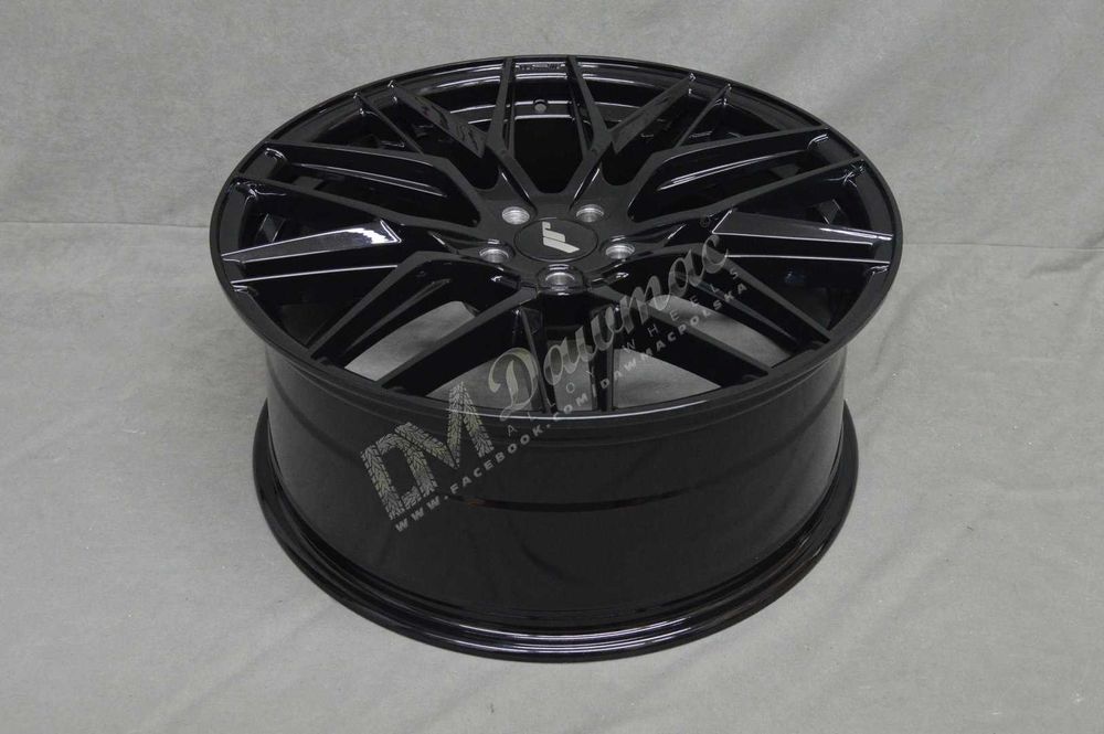 Felgi Japan Racing JR28 19" 8,5J ET40 5x112 Gloss Black