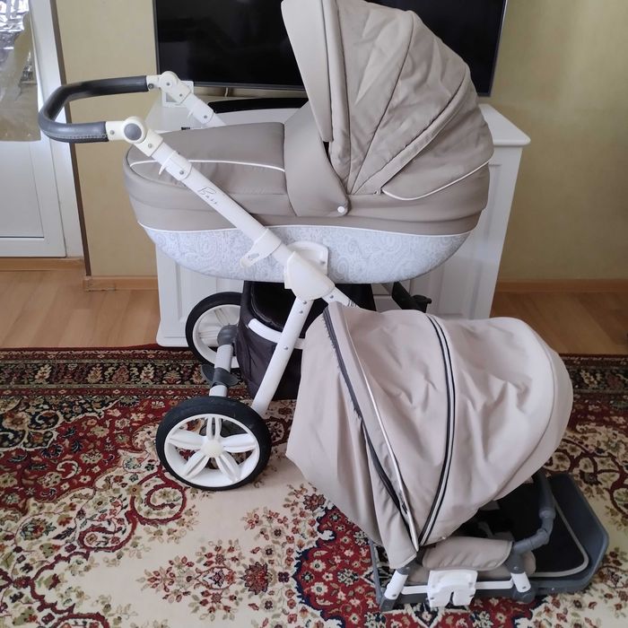 Коляска Roan Bass 2в1