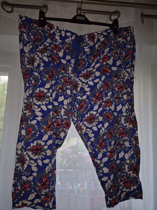 Paka nowych dużych ubrań damskich r.54