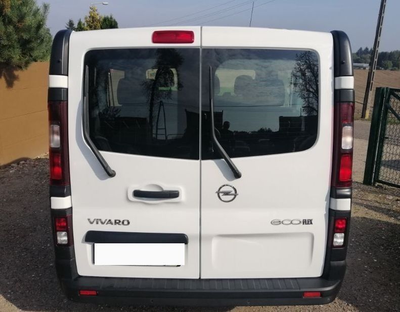 Стекло заднее распашной двери Renault Traffic Трафик Vivaro Виваро