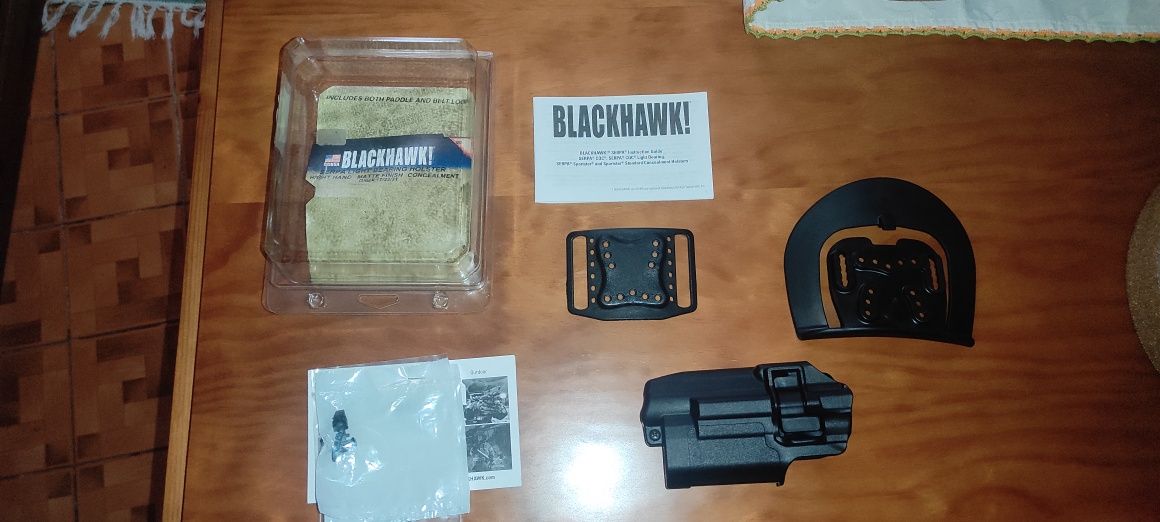 Coldre Serpa Light Bearing Blackhawk