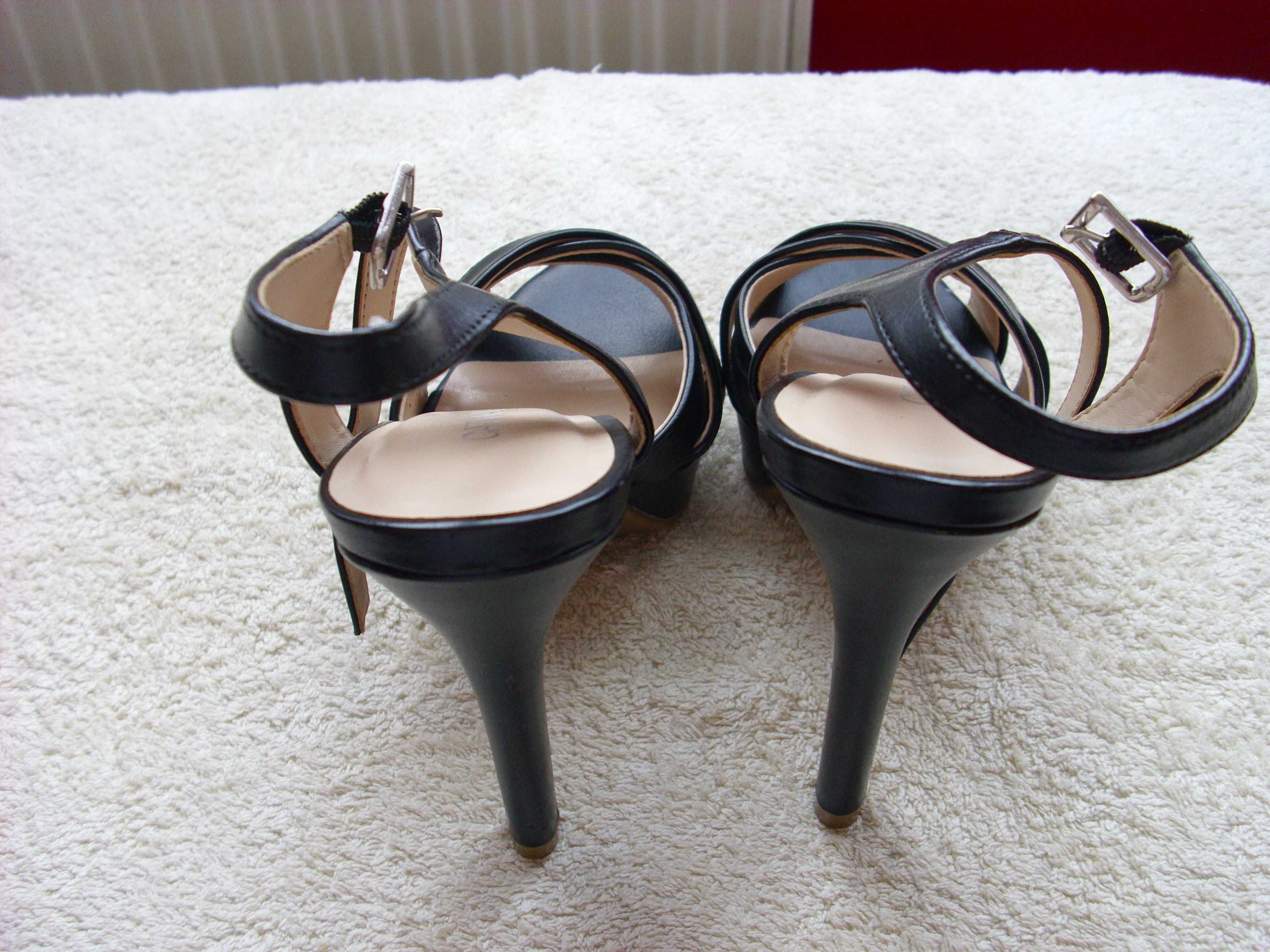 Szpilki damskie rozmiar 36 Catwalk