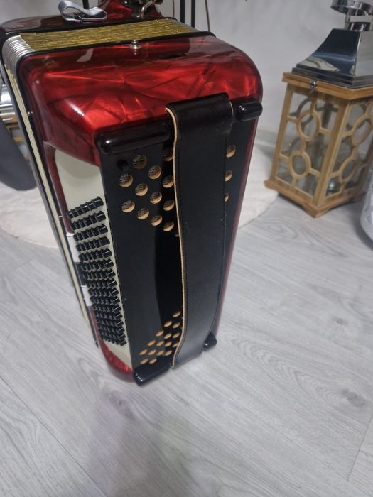 Hohner tango IIM