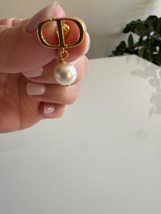 Piekne kolczyki Dior