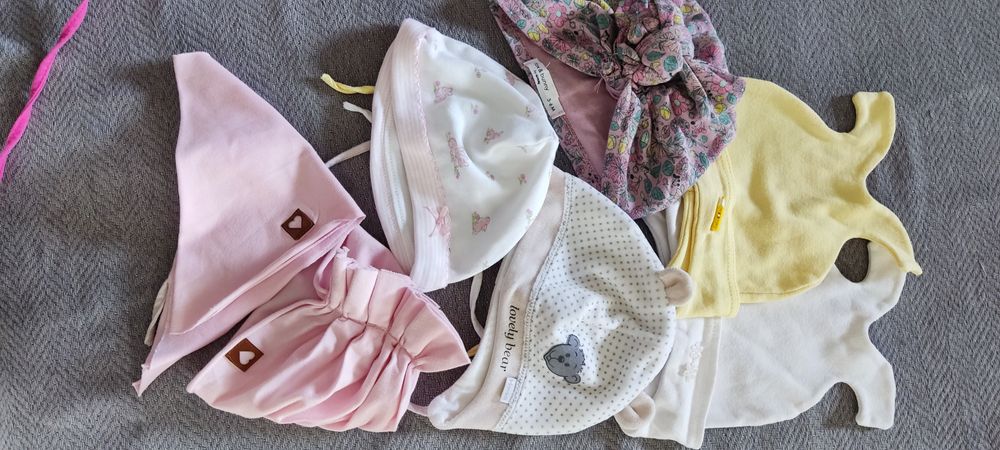 Czapeczki dla dziewczynki 5 szt. Zuzia&Zyzio