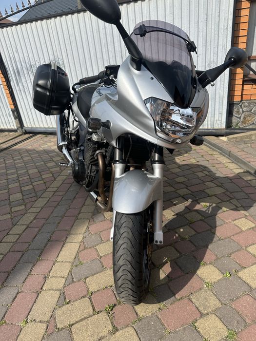 Продам Kawasaki ZR750F свіжопривезений