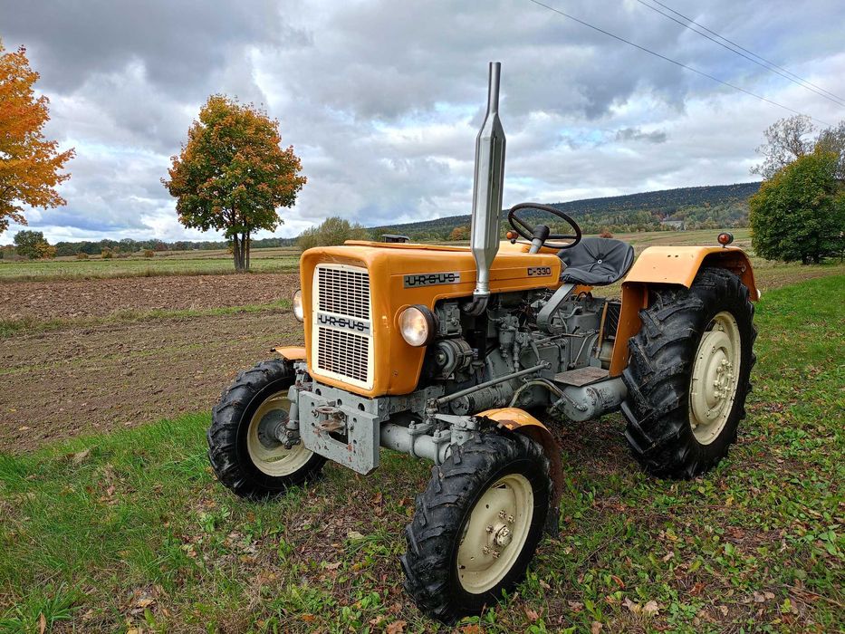 Ursus C-330 (1976 rok), bardzo dobry stan, zarejestrowany