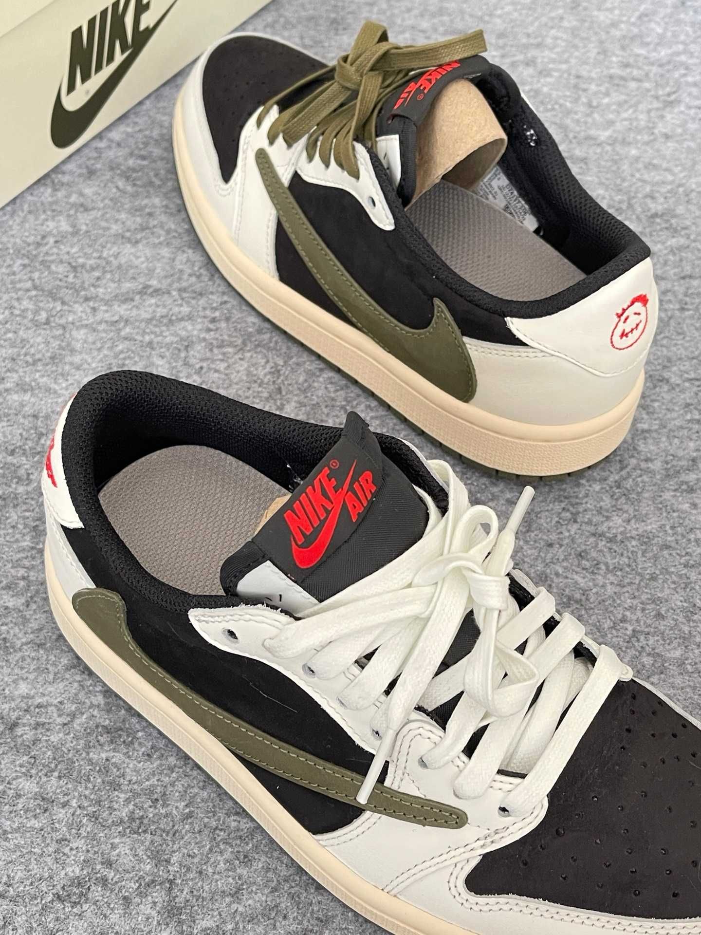 Jordan 1 Retro Low OG SP Travis Scott Olive R.42