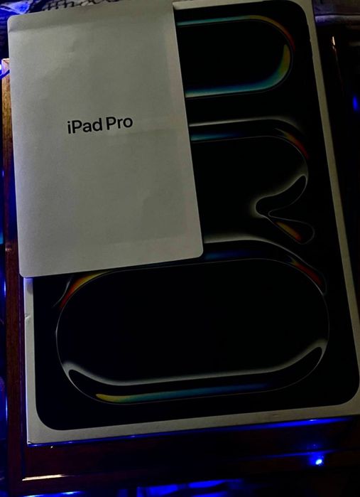 iPad Pro 11" М4 (2024), 256 ГБ.  Отличное состояние + Чехол!