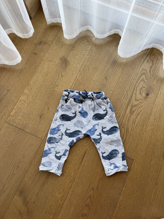Spodnie H&M 80 materiałowe luźne baggy dla chłopca wieloryby lekkie