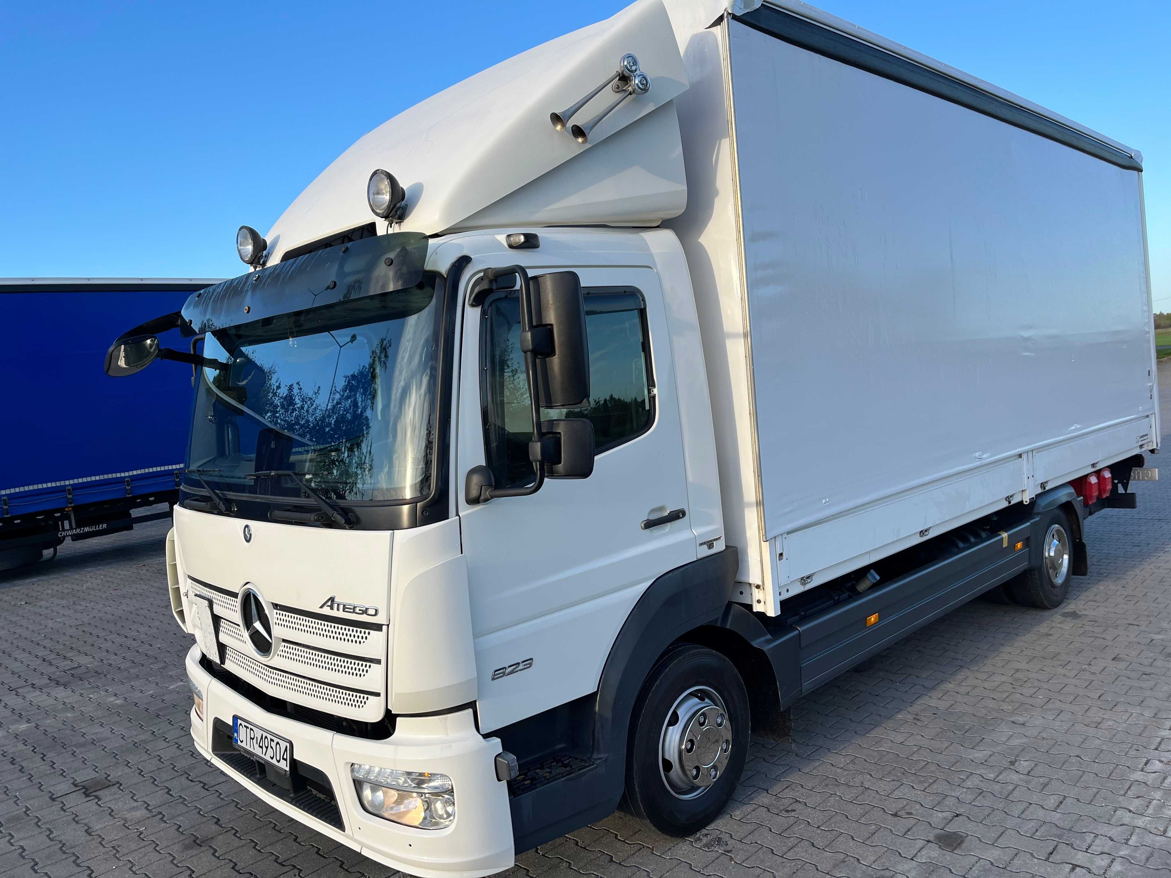 Mercedes ATEGO firanka z windą - Wynajem