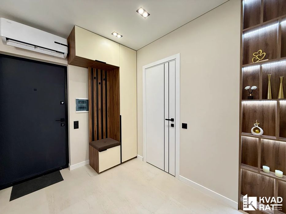 Готова до проживання півторачка з ремонтом в Паркова Алея