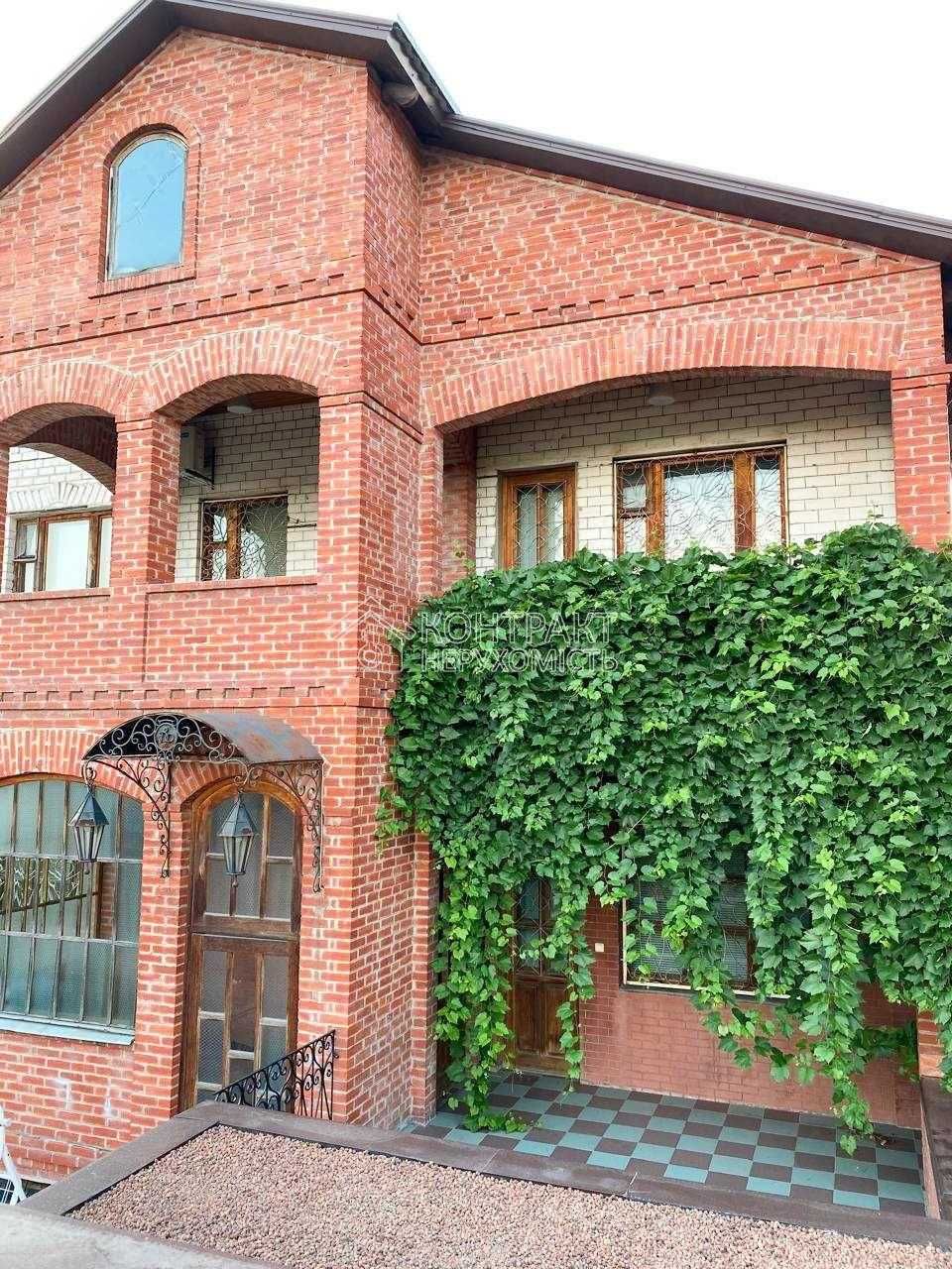 Продаж шикарного великого будинку. Нові будінки.