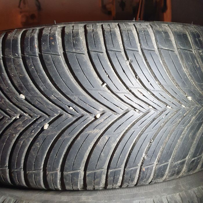 Opony kleber 4szt 235/55R19 6-7mm dot 3923 wielosezonowe