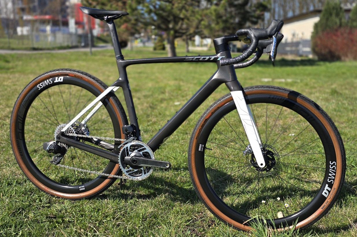 Scott Addict Gravel Tuned - rozmiar 54/M