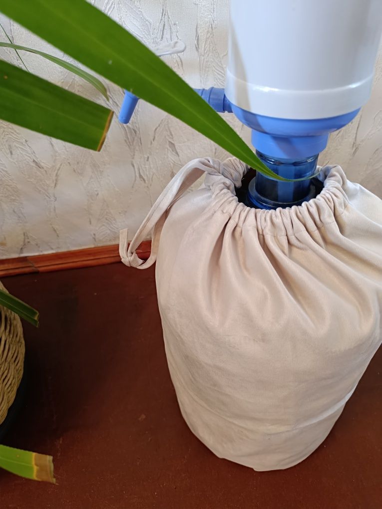 Чохол на бутль з водою/ чехол для бутыля 19 л
В наявності та під замов