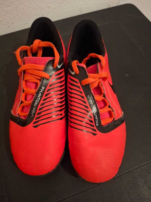 Chuteira NIKE semi nova