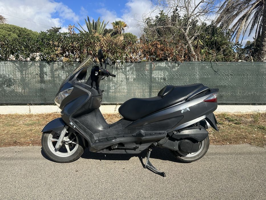 Suzuki burgman 125