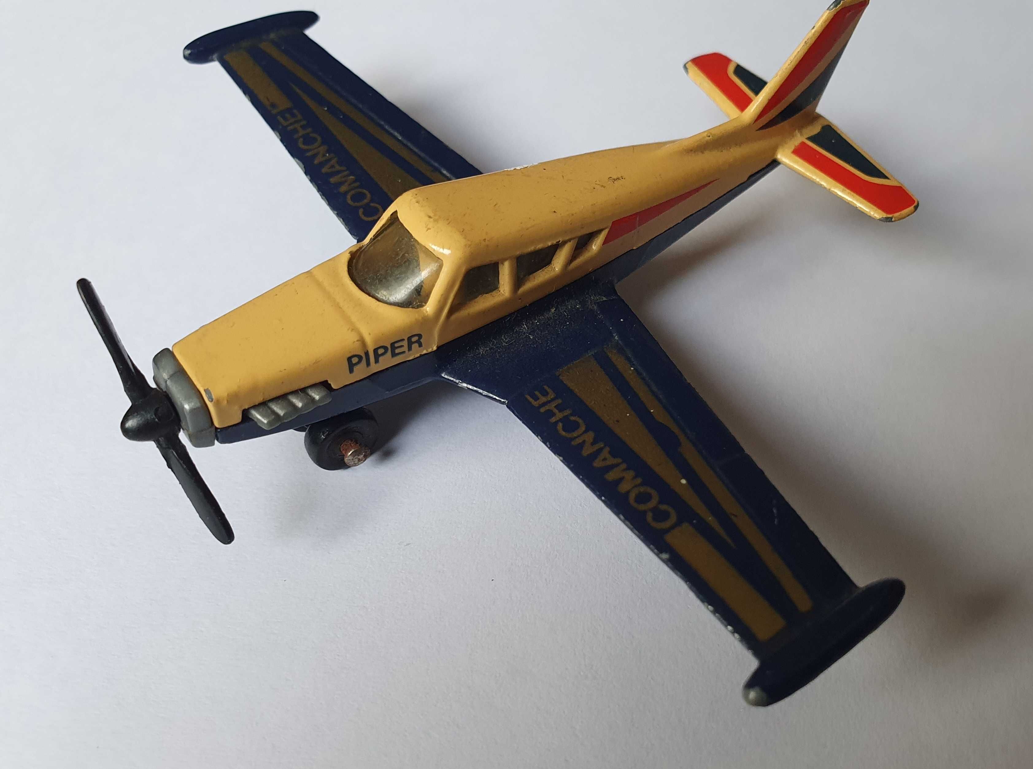 Avião Piper Comanche 1976 - Matchbox SB19 - Macau - vintage - Anos 80