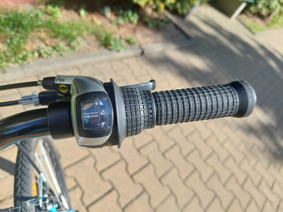 Markowy rower AUTHOR ULTIMA 24, model 2019, biało-niebieski.