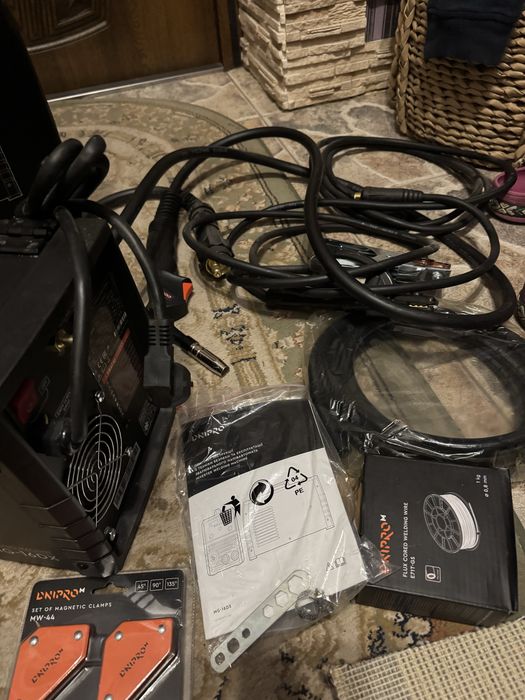 Зварювальний напівавтомат Дніпро М МG 16 DX