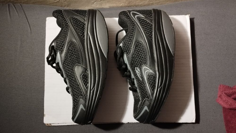 Innowacyjne buty odchudzające wyszczuplające antycellulitowe sportowe