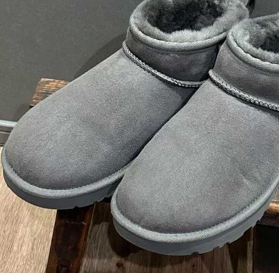 UGG Classic Ultra Mini Boot R.40