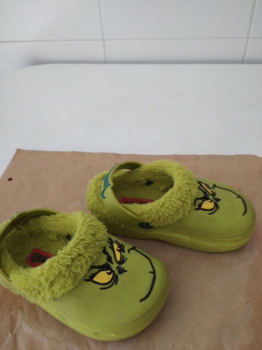Chinelos do Grinch tamanho 24