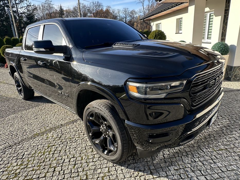 DODGE RAM 1500 5,7 LIMITED ETORQUE miekka hybryda