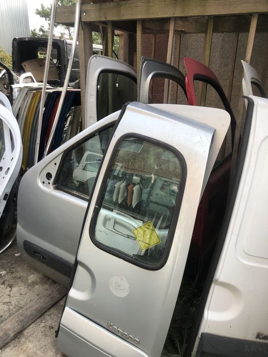 Двері передні задні бокові рено кенго 1