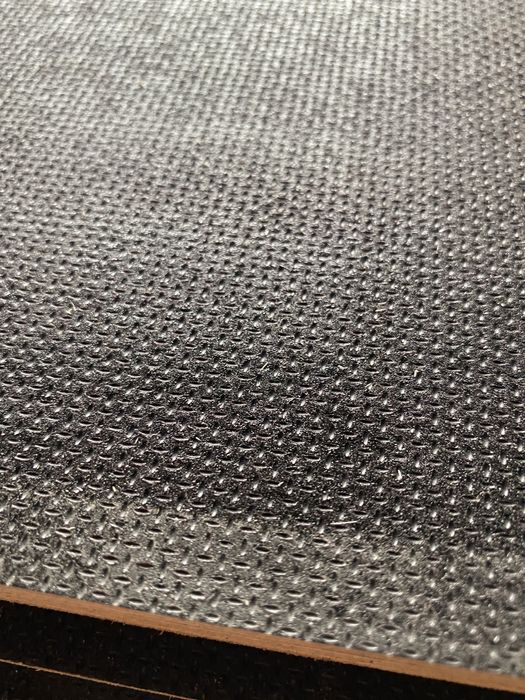 Sklejka antypoślizgowa brzozowa 40mm 1250x2500