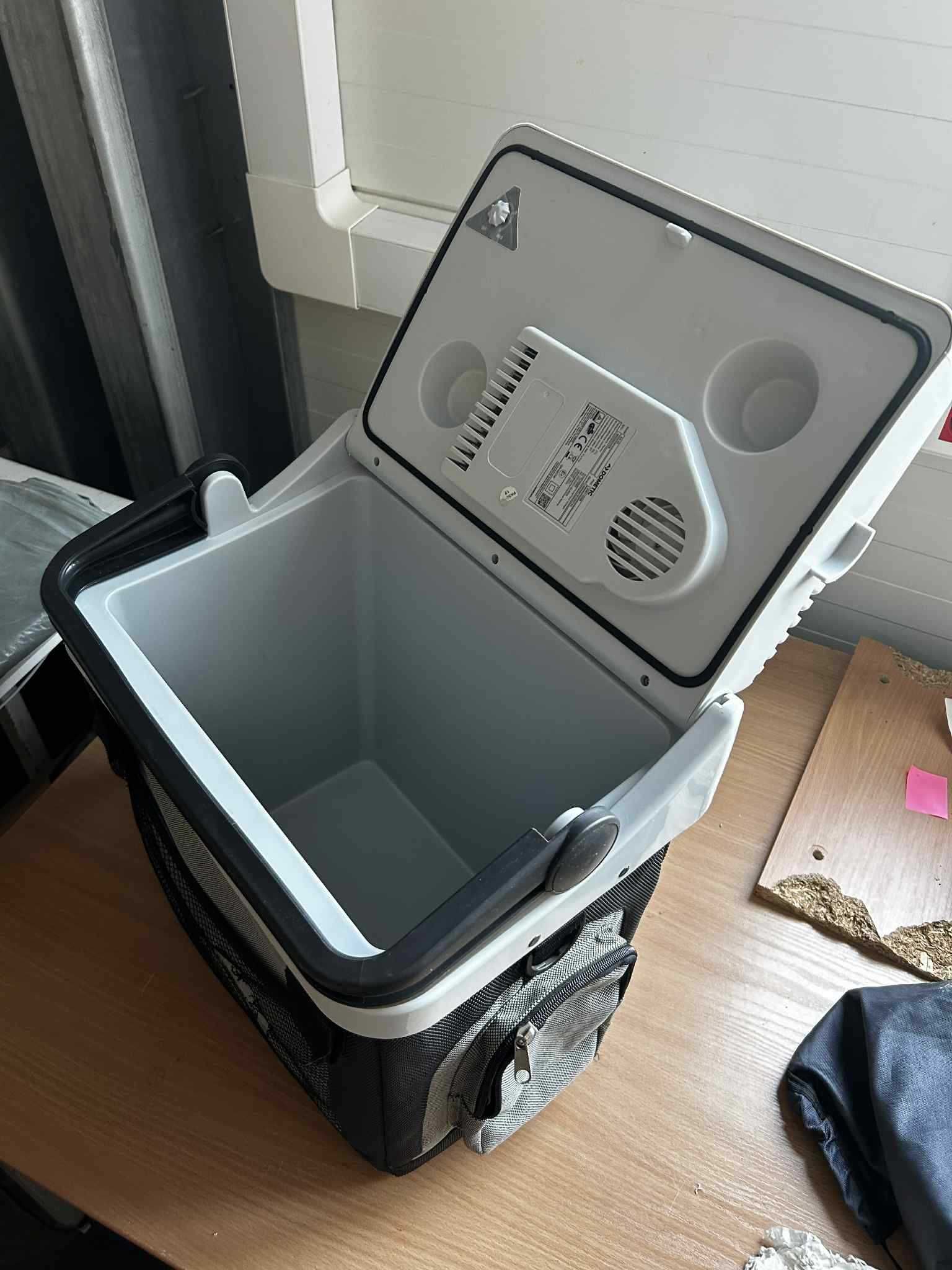 Lodówka elektryczna Dometic AS25