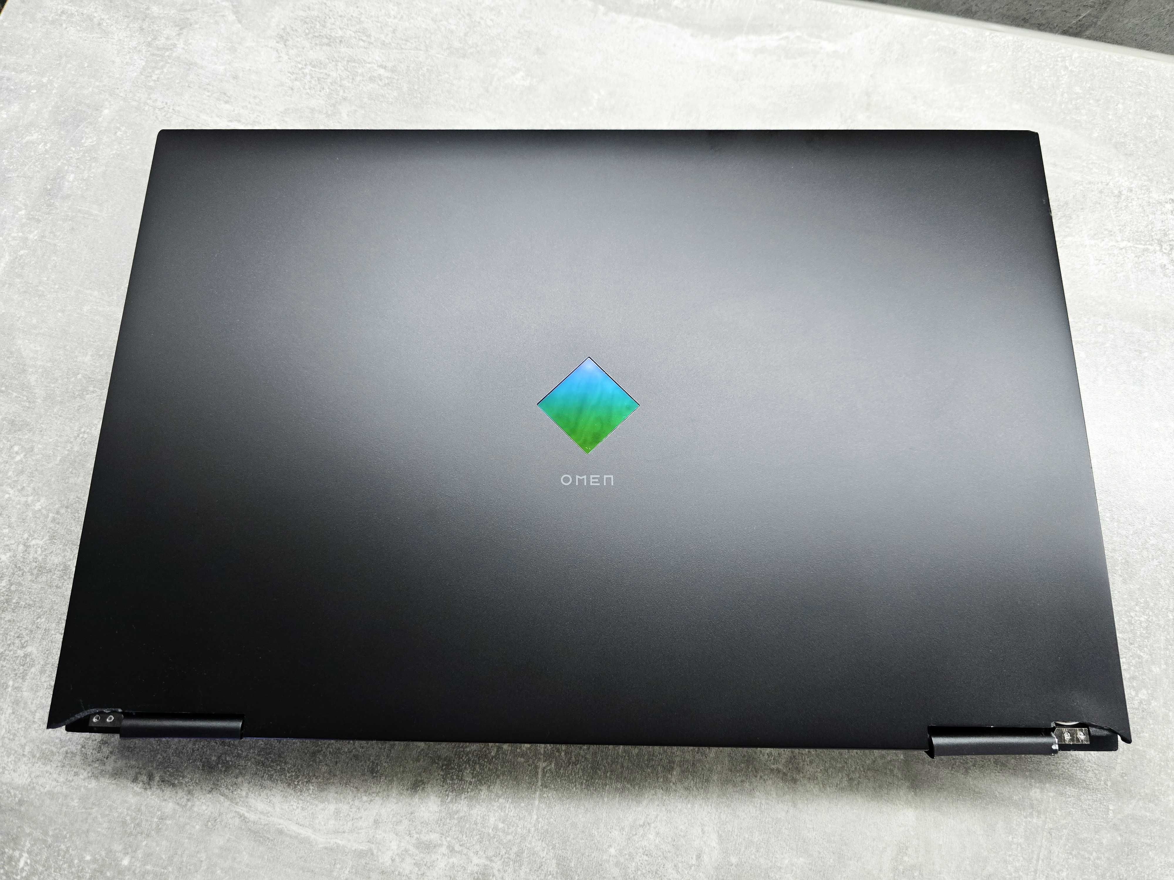 Ігровий з механічною клавою 17.3 дюйма RTX3070ti/