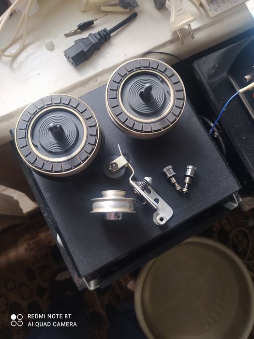 Динамики широкополосные фирмы "Beag" Bo 0826 5w 4 ом. По магнитной зап