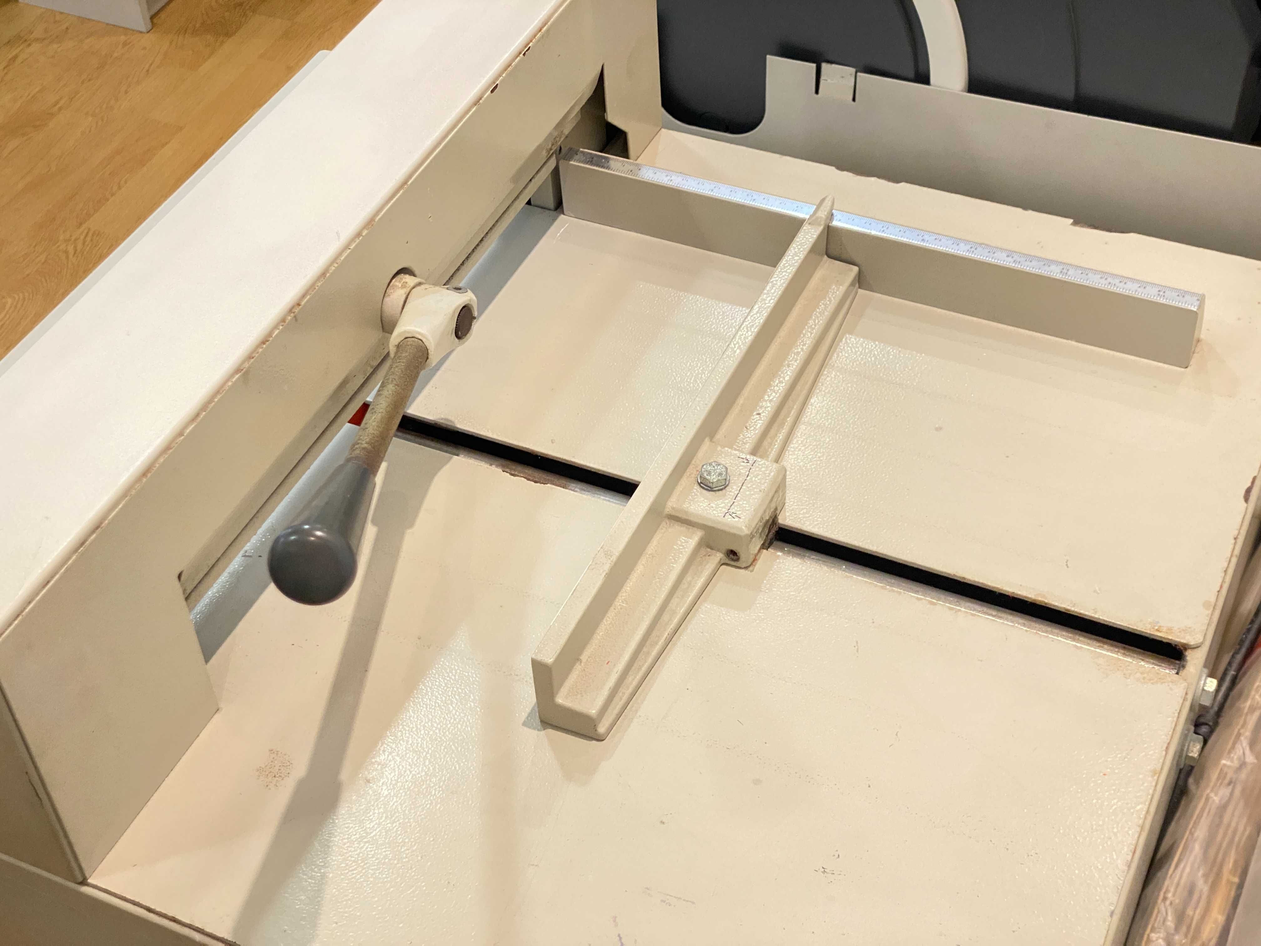 Guilhotina Elétrica Ideal 3915 - Funciona Perfeitamente