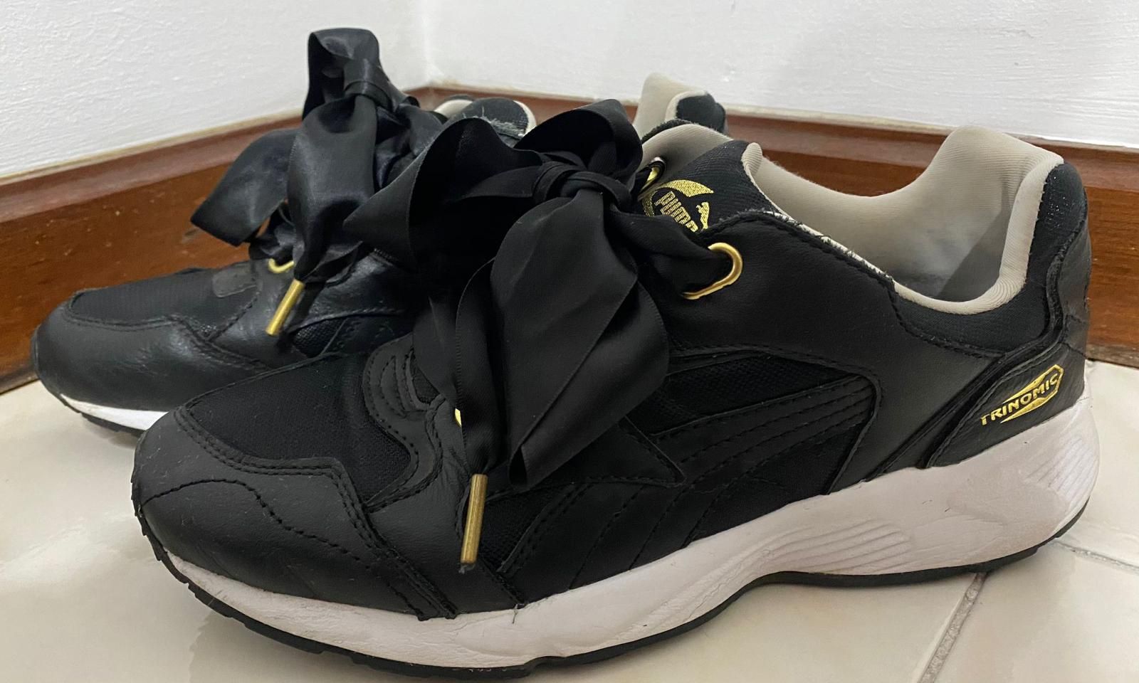 Sapatilhas originais marca Puma (como novas)Trinomic pretas\douradas.
