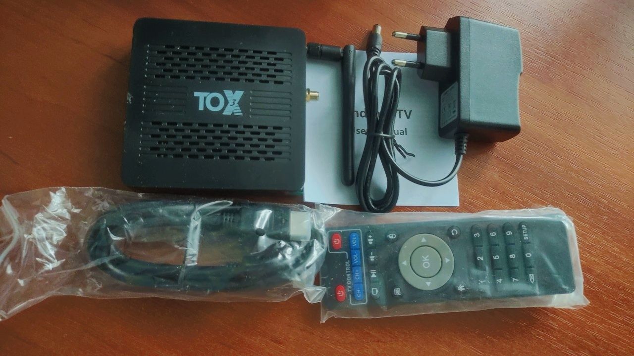Налаштована ТВ приставка TOX3 4/32 Android 11 Smart TV Box