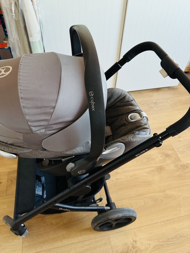 Ovo marca Cybex platinum com isofix