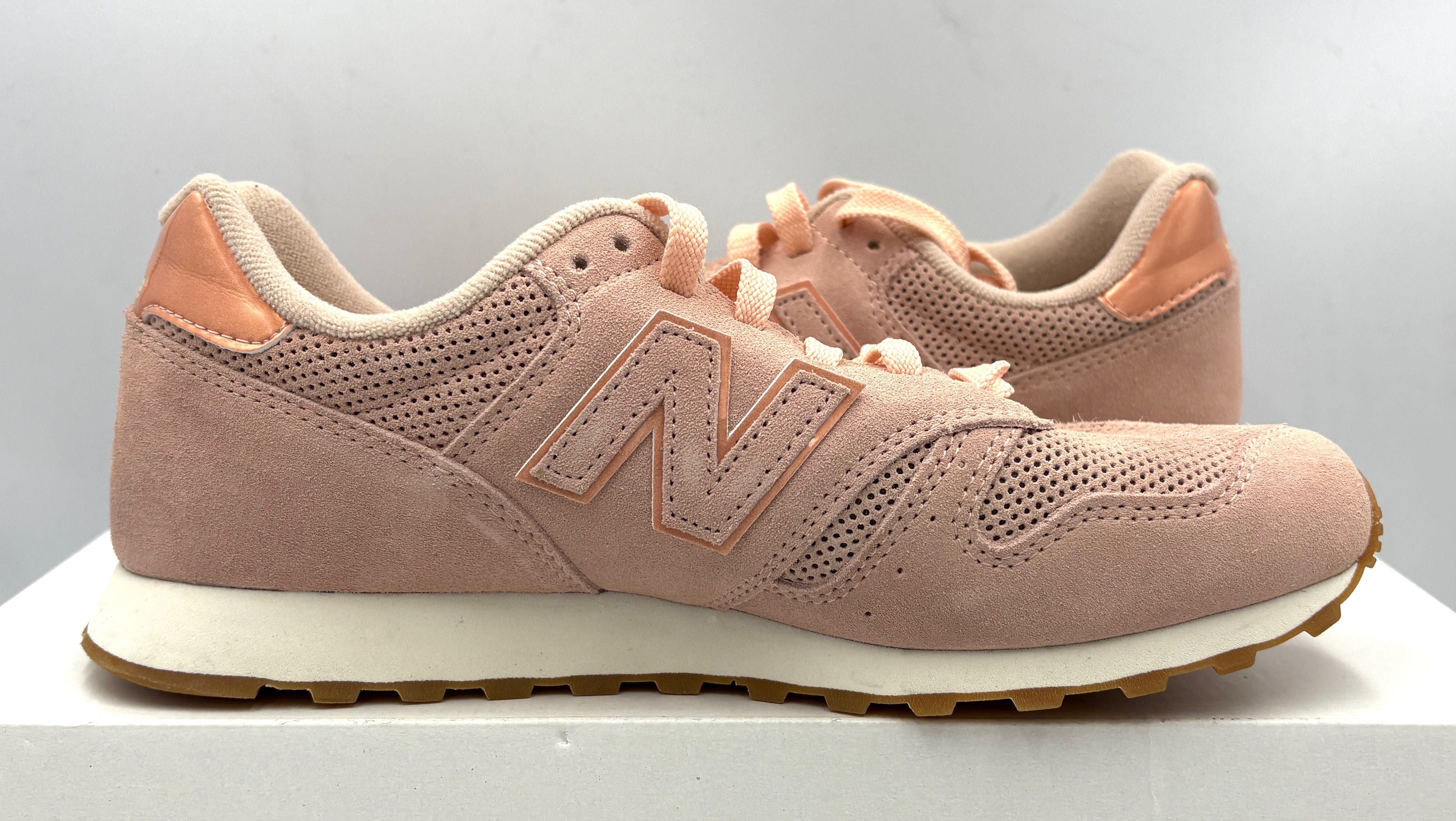 ‼️Używane oryginalne sneakersy NEW BALANCE różowe 40 AZ 146 trampki