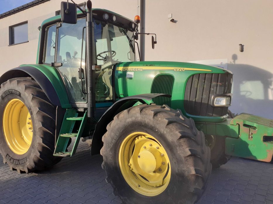 Ciągnik rolniczy John Deere 6920 rok 2006 r. 150 KM