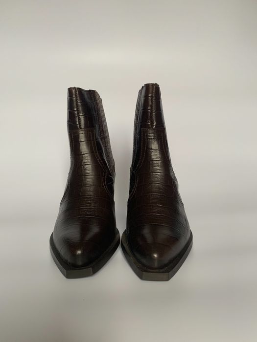 Damskie skórzane sztyblety  Pieces roz.38