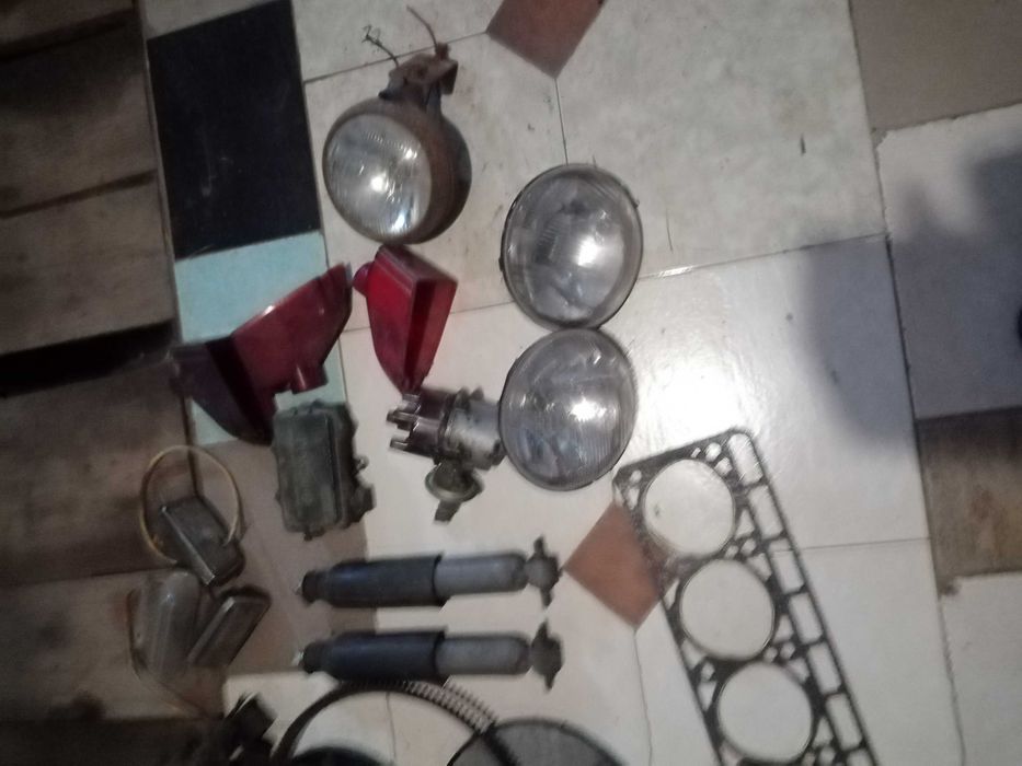 Залишки запчастин уаз волга