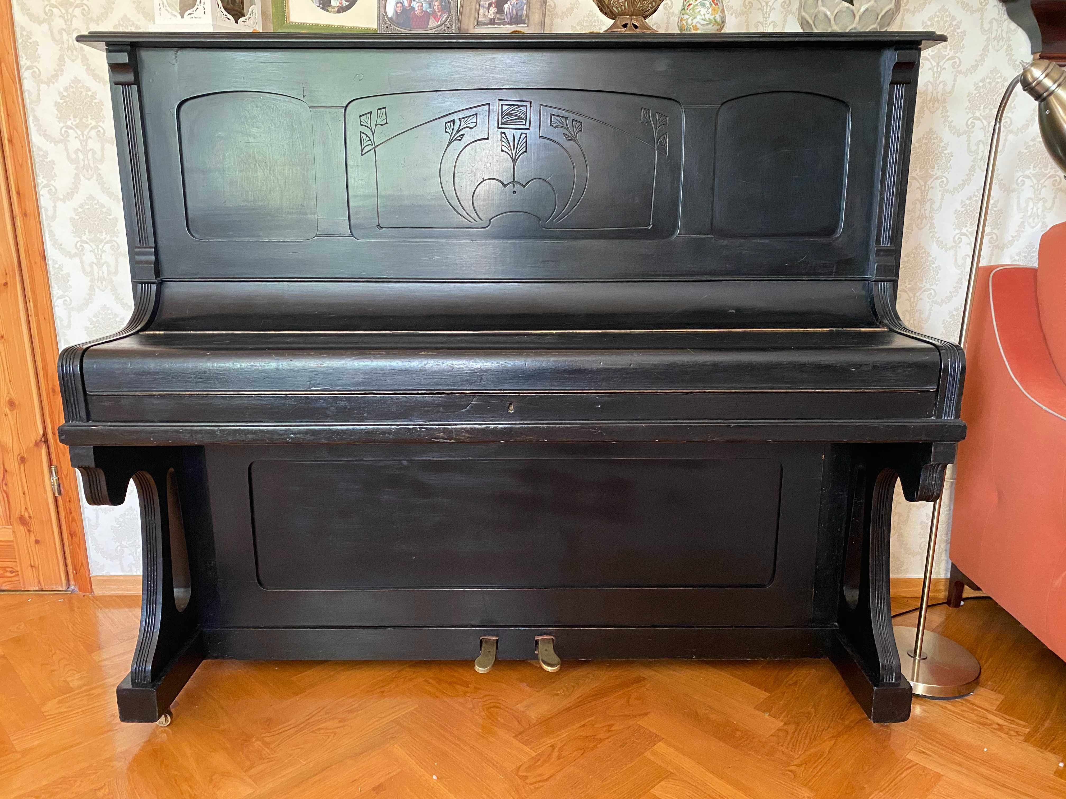 Pianino ukraińskie z okresu międzywojennego
