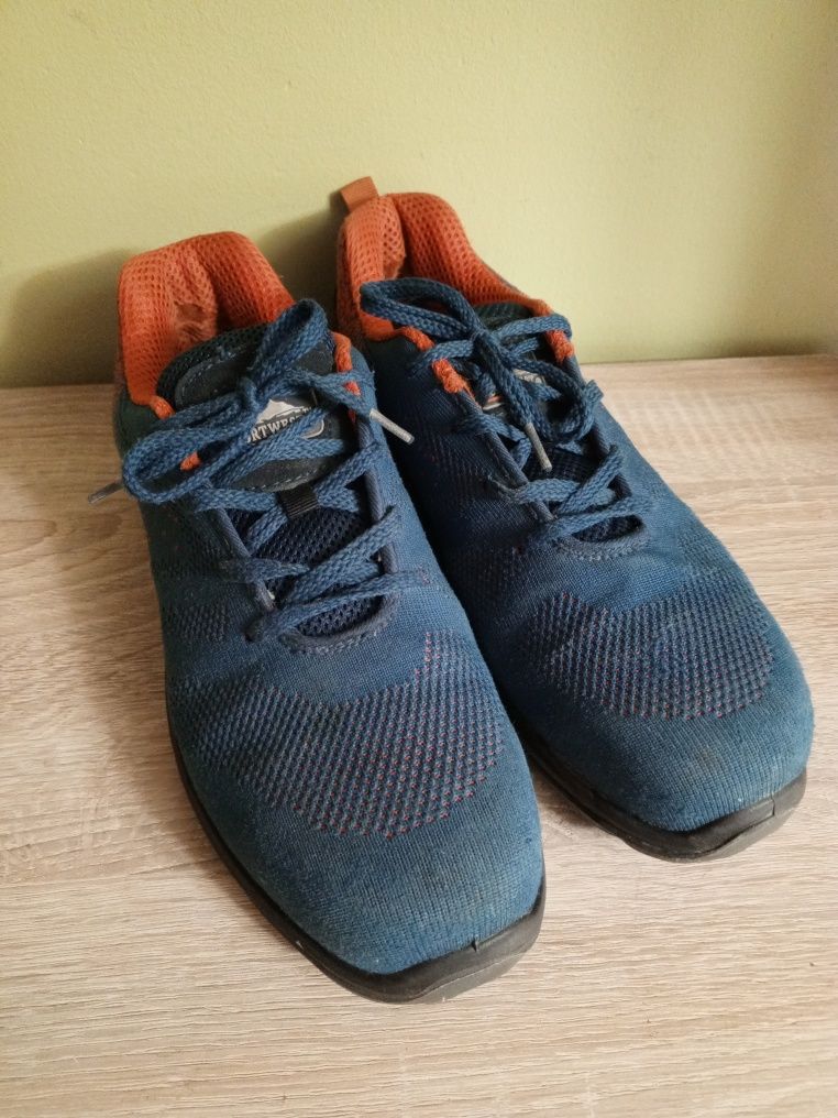 Buty męskie dla pracowników