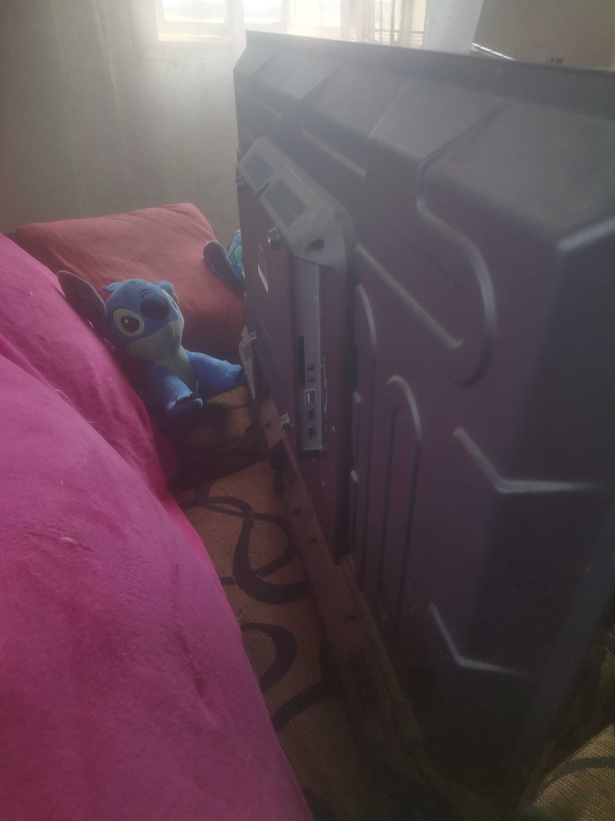 TV kunft 43 polegad Negociável