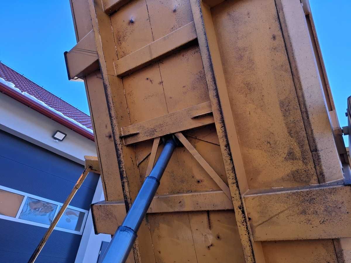 PIĘKNA PRZYCZEPA ROLNICZA skorupowa Brochard 12 ton, czysta i prosta