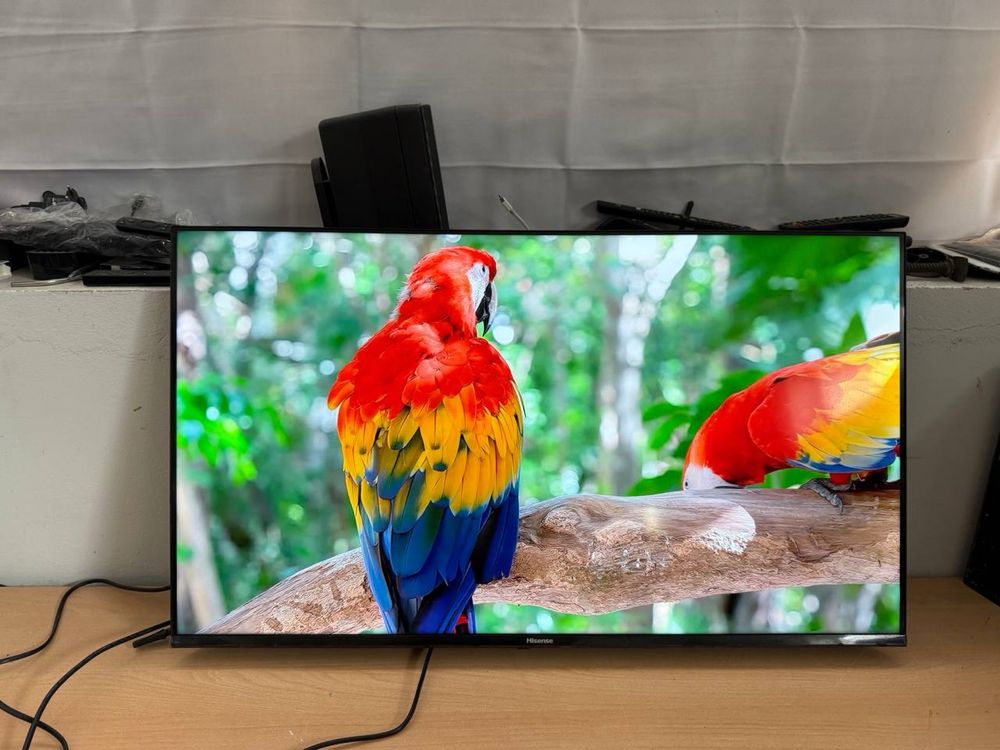 Телевізор Hisense / 40” / Full HD / Smart TV