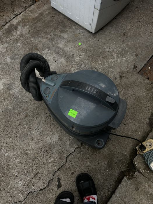 продаю Пилосос Philips