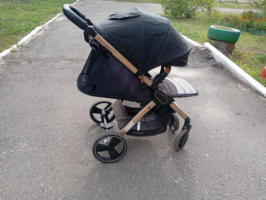 Продам прогулянкову коляску